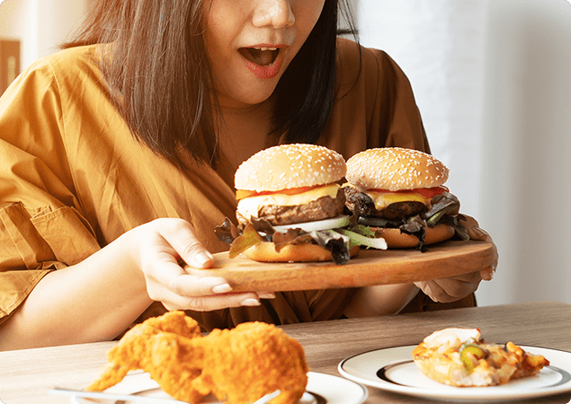 نادیا دلدار